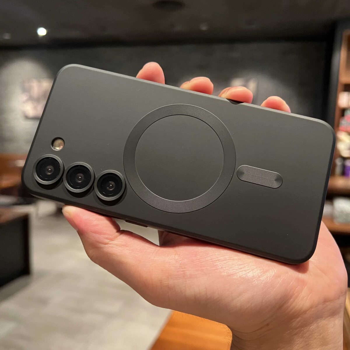 ⁦غلاف Magsafe لون كامل S23📲⁩ - الصورة ⁦1⁩