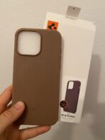 ⁦غلاف Spigen iPhone (الأصلي)⁩ - الصورة ⁦7⁩